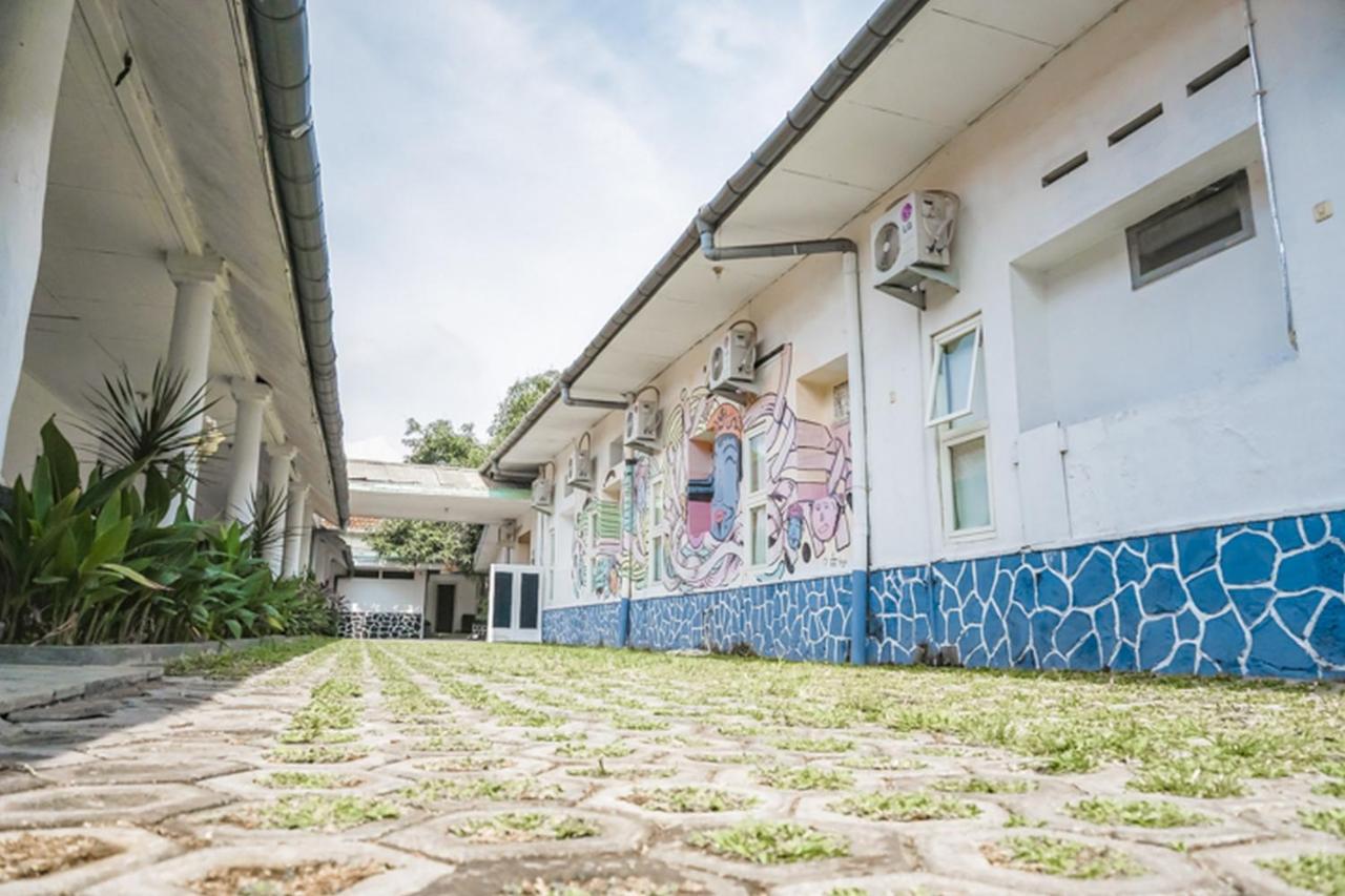 Riche Heritage Hotel Malang Buitenkant foto