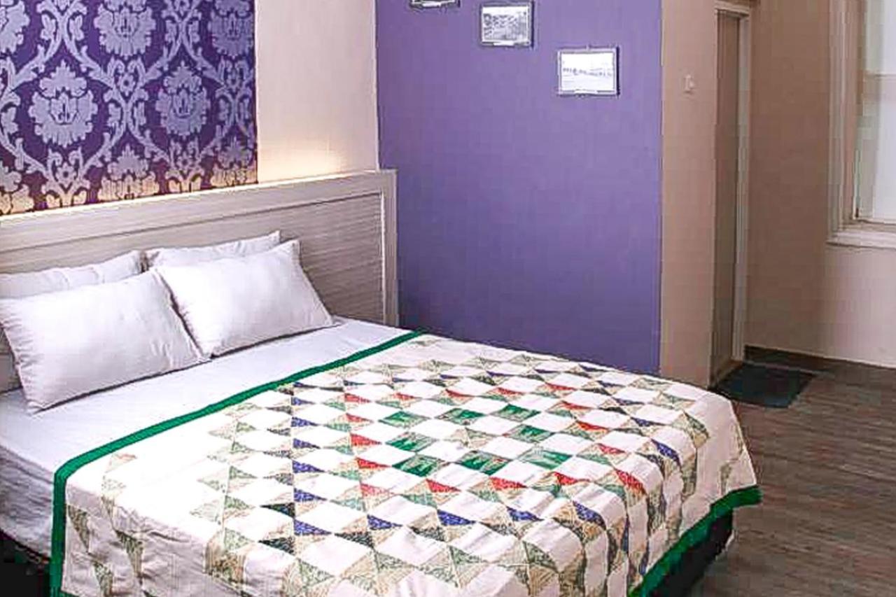 Riche Heritage Hotel Malang Buitenkant foto