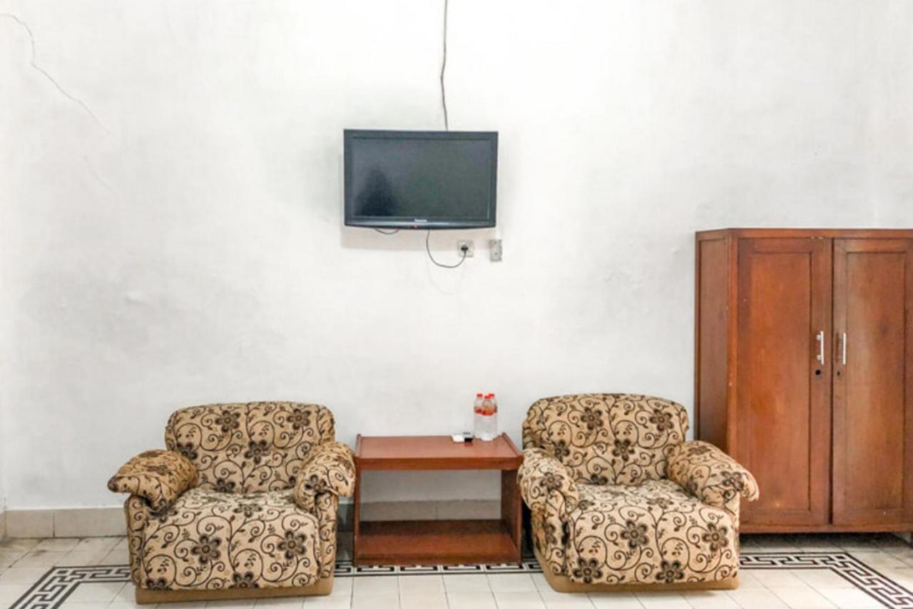 Riche Heritage Hotel Malang Buitenkant foto