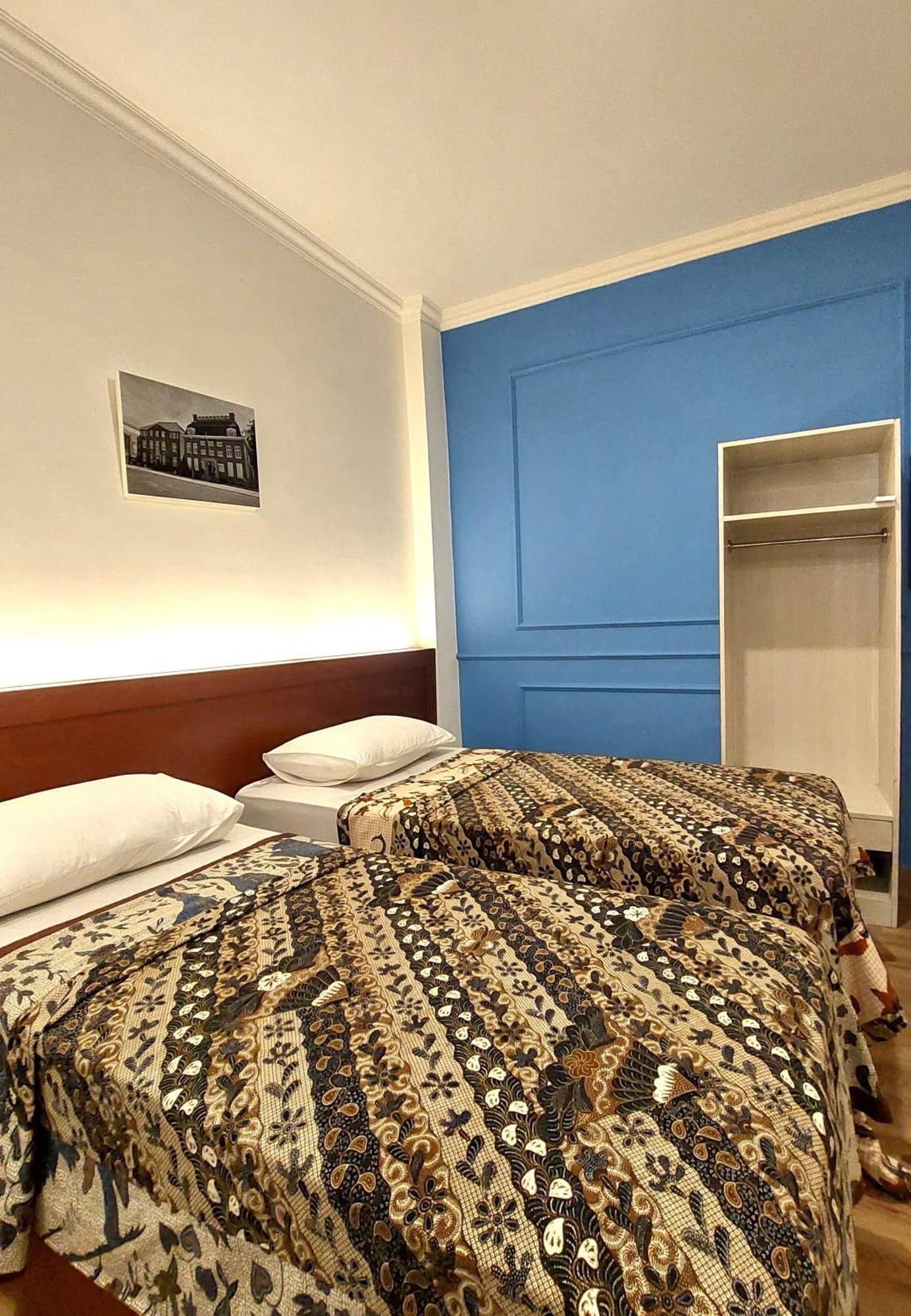 Riche Heritage Hotel Malang Buitenkant foto