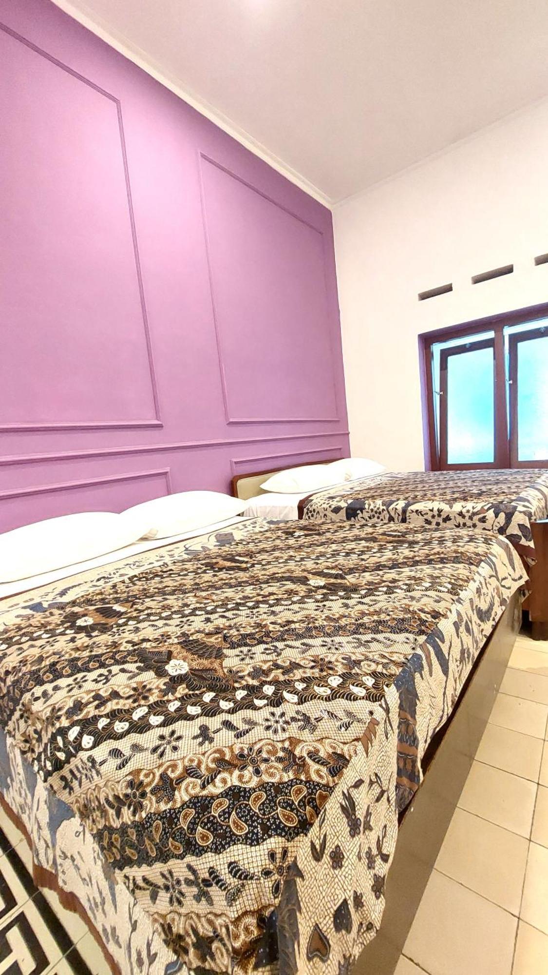 Riche Heritage Hotel Malang Buitenkant foto